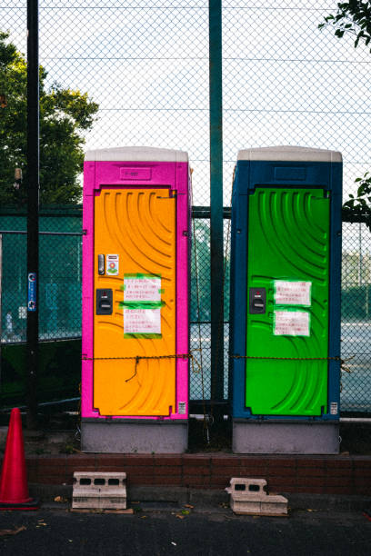 Best Luxury portable toilet rental  in Mango, FL