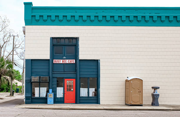 Best Portable bathroom rental  in Mango, FL